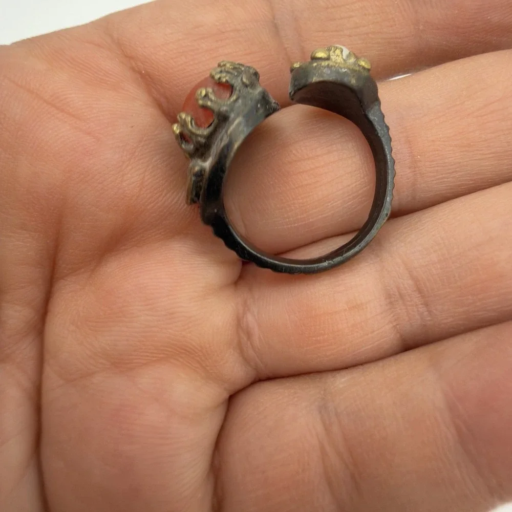 Vtg Carnelian Brass Ring Tibetan Tribal Statement By Pass Abstract Animal 7.5